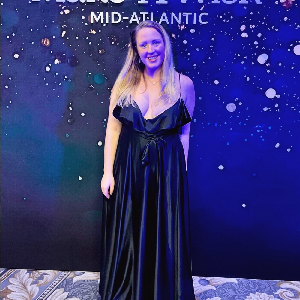 Black gown, size 10. Worn once